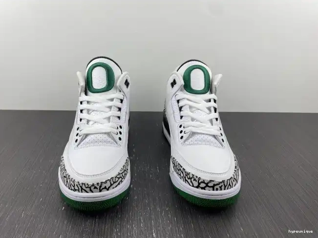 HYPE Jordan Ducks Oregon Retro 594282233 Crew Pit White 3 0604
